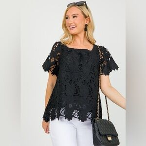 Umgee Black Floral Lace Square Neck‎ Top Size Medium